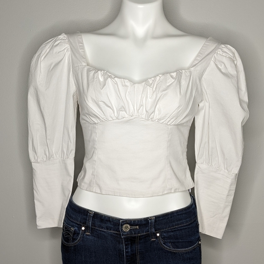 ✨3/$15 Sans Souci white crop top S